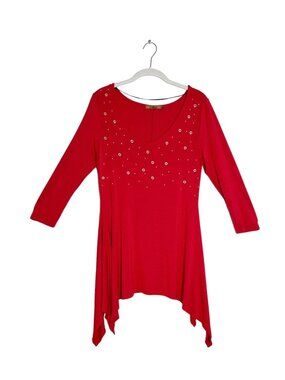 Belldini 3/4 Sleeve Gold Grommet Accent V-Neck Tunic Top in Red - Sz M